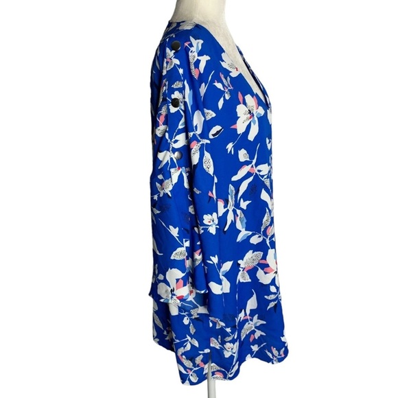 Prescott New York Blue Floral V-Neck Tunic Blouse – Size 14 – Bell Sleeves - Picture 4 of 11